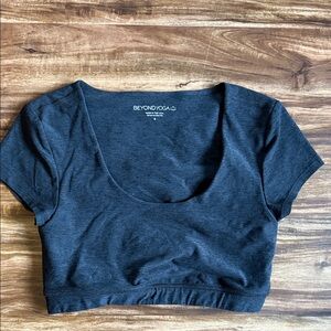 Beyond Yoga Charcoal Scoop Crop Tee